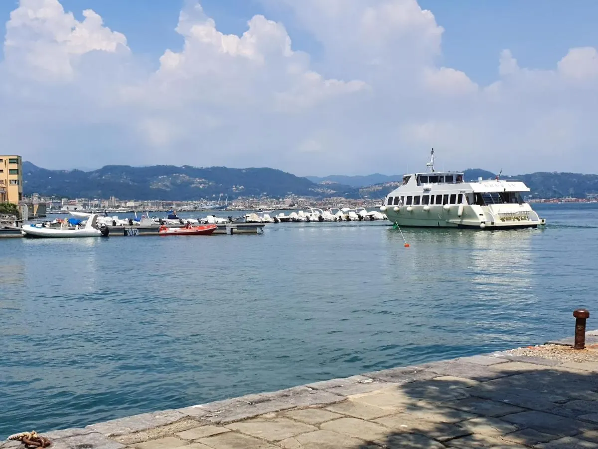 페차노 Carugio Del Fezzano B&B 0*,  이탈리아